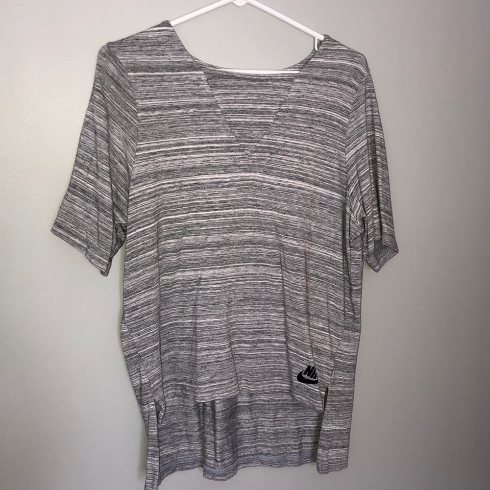 Nike athletic fashion top